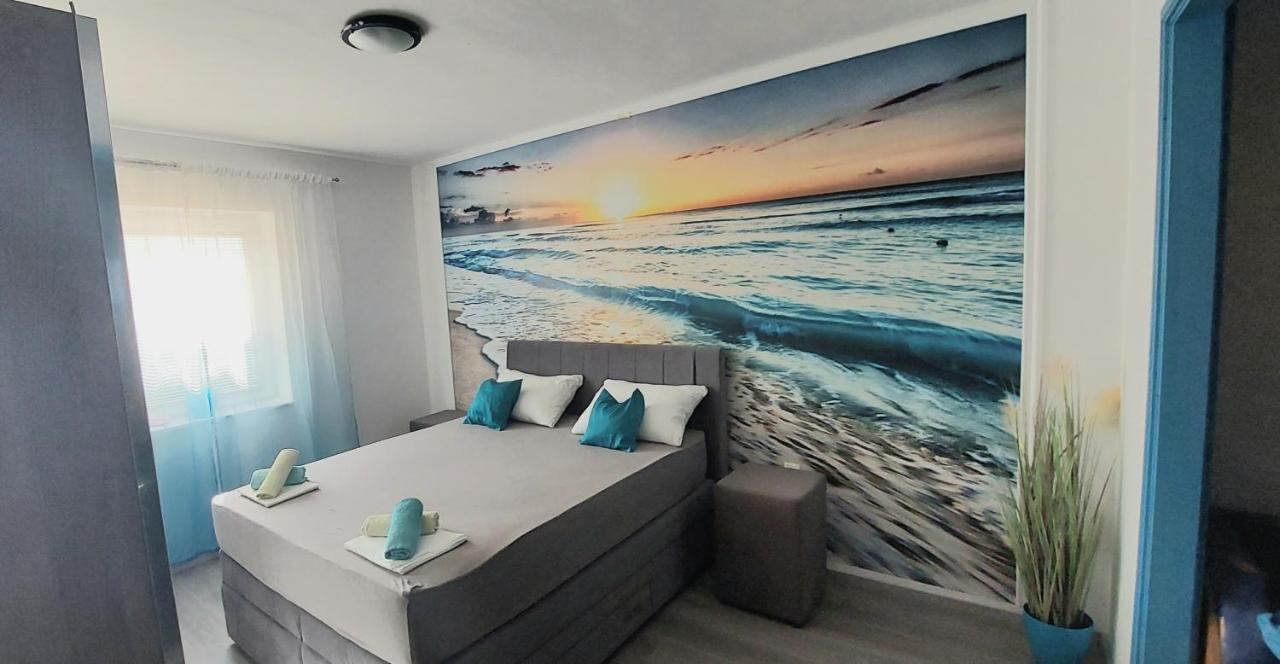 Luna Apartments Baška Voda Екстериор снимка