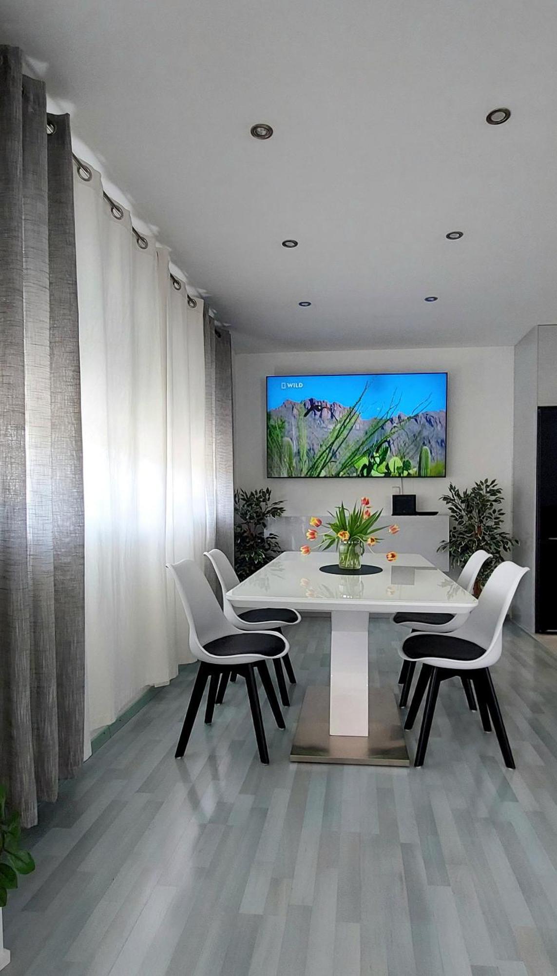 Luna Apartments Baška Voda Екстериор снимка